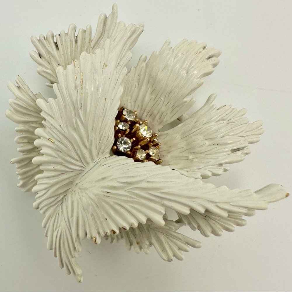Vintage Trifari Brooch: Enamel Chrysanthemum Flower, Rhinestone Center